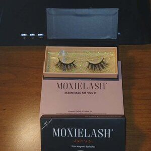 New! MOXIELASH Sassy and Baby Lash Bundle